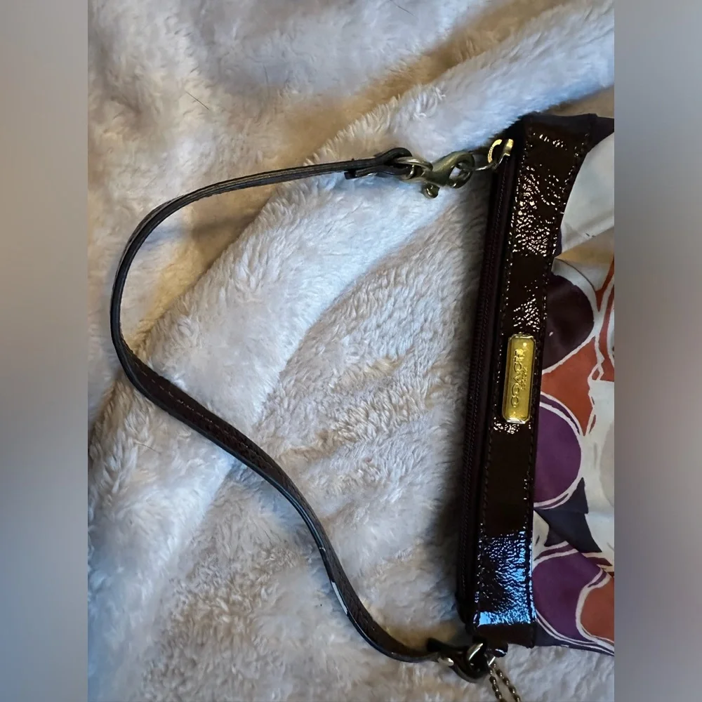 Vintage Coach Ashley Multicolor Satin‎ Patent Leather Trim Wristlet